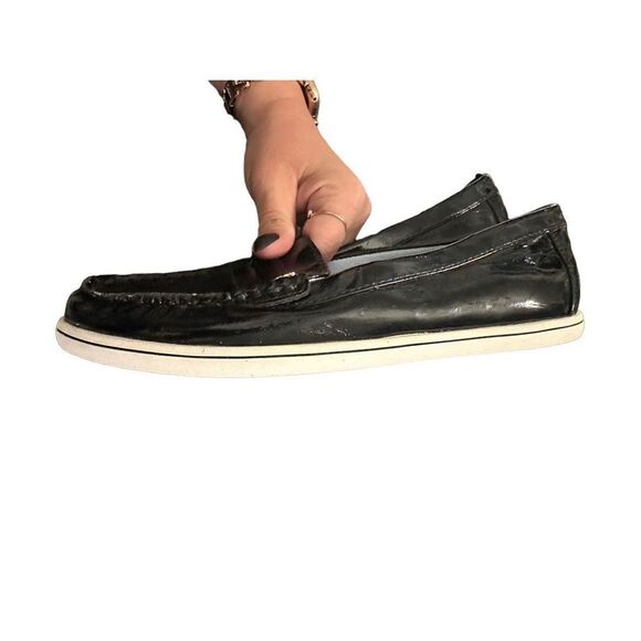 Tommy Hilfiger Slip On Patent Leather Tennis Shoes Casual - Picture 4 of 11